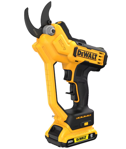 DeWalt 20V MAX* 1-1/2 in. Cordless Pruner Kit